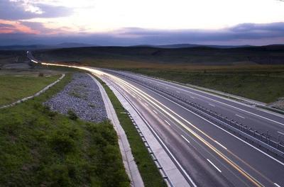 從“垃圾”到奇跡 變廢為寶的中國(guó)公路工程